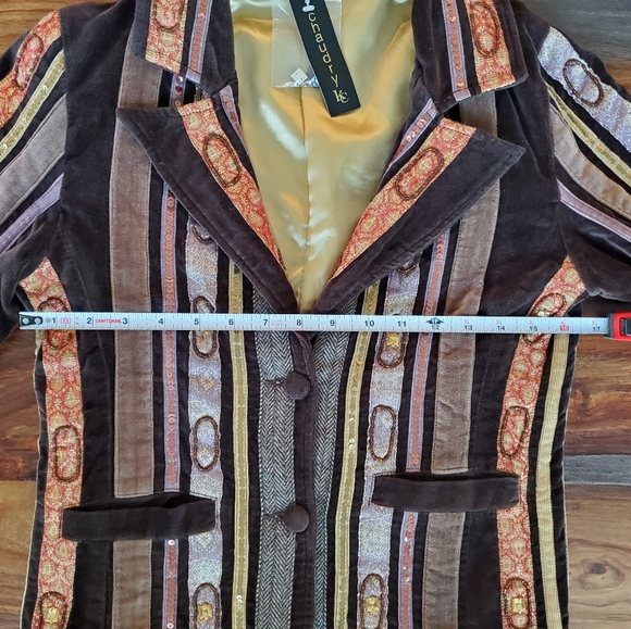 Gorgeous Chaudry Jacket NWT Blazer Ladies Small Brown Velvet Beads and Sequins - Picture 3 of 12